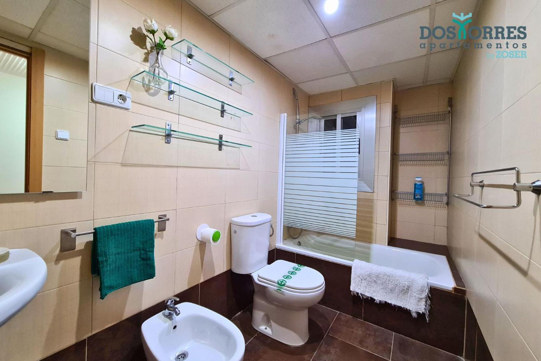Dos Torres Legolas - Ideal Para Empresas Con Parking Gratuito 萨拉戈萨 外观 照片